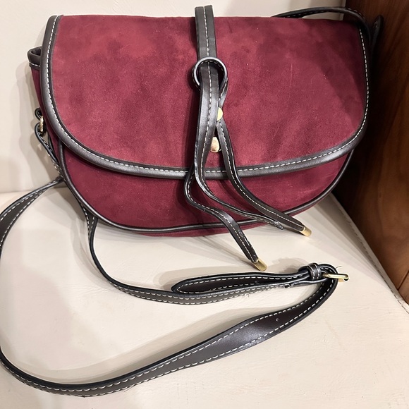 London Fog Handbags - London Fog Newbury saddle bag purse